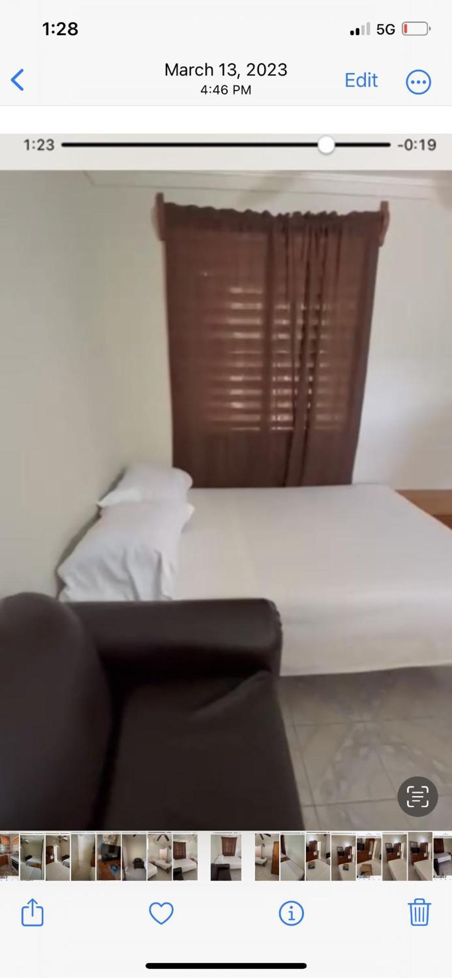 Andre'S Guest House Негрил Екстериор снимка