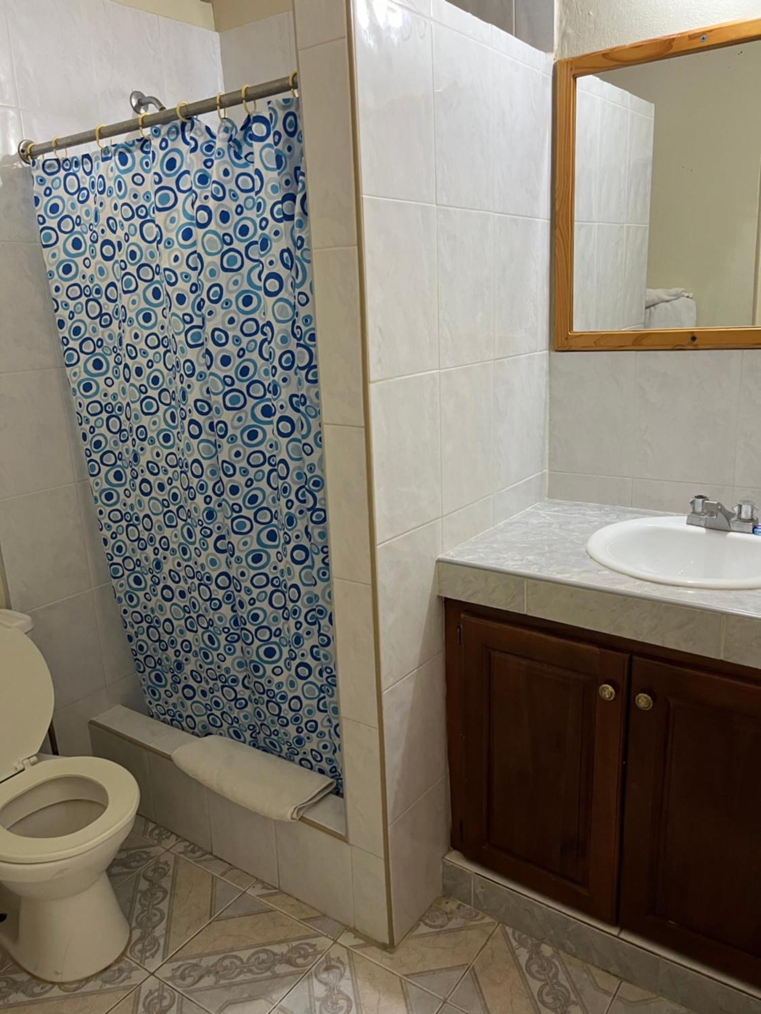 Andre'S Guest House Негрил Екстериор снимка