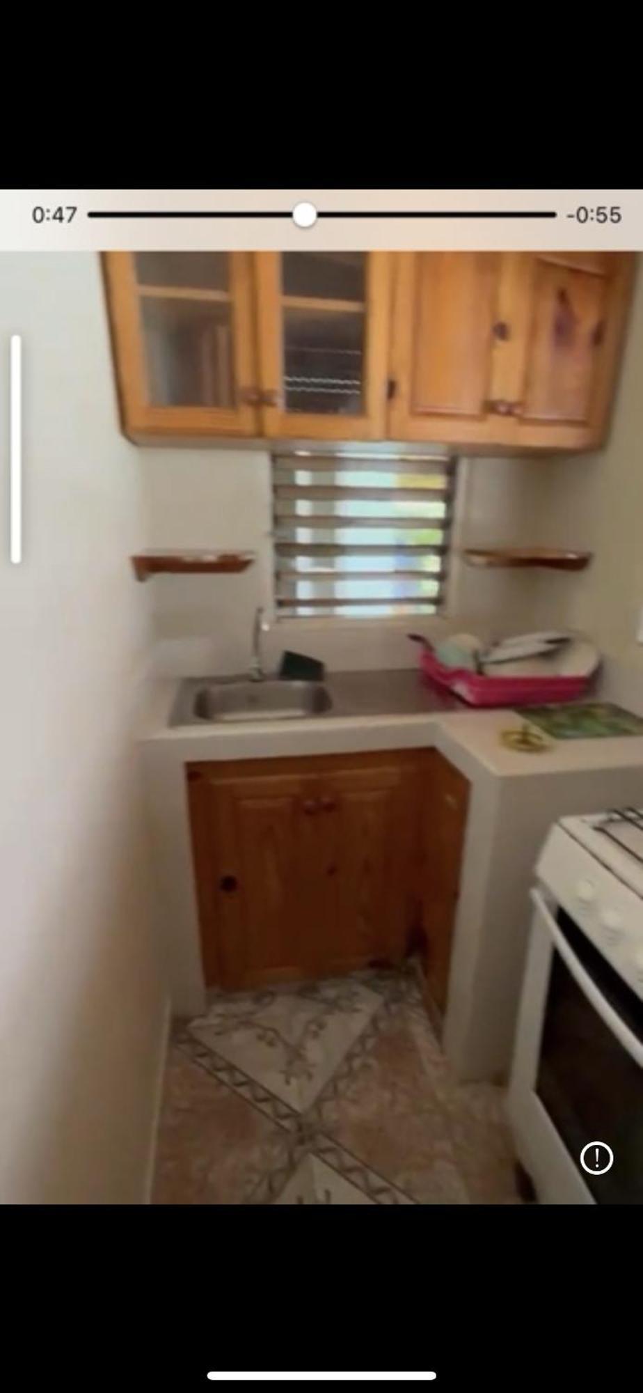 Andre'S Guest House Негрил Екстериор снимка